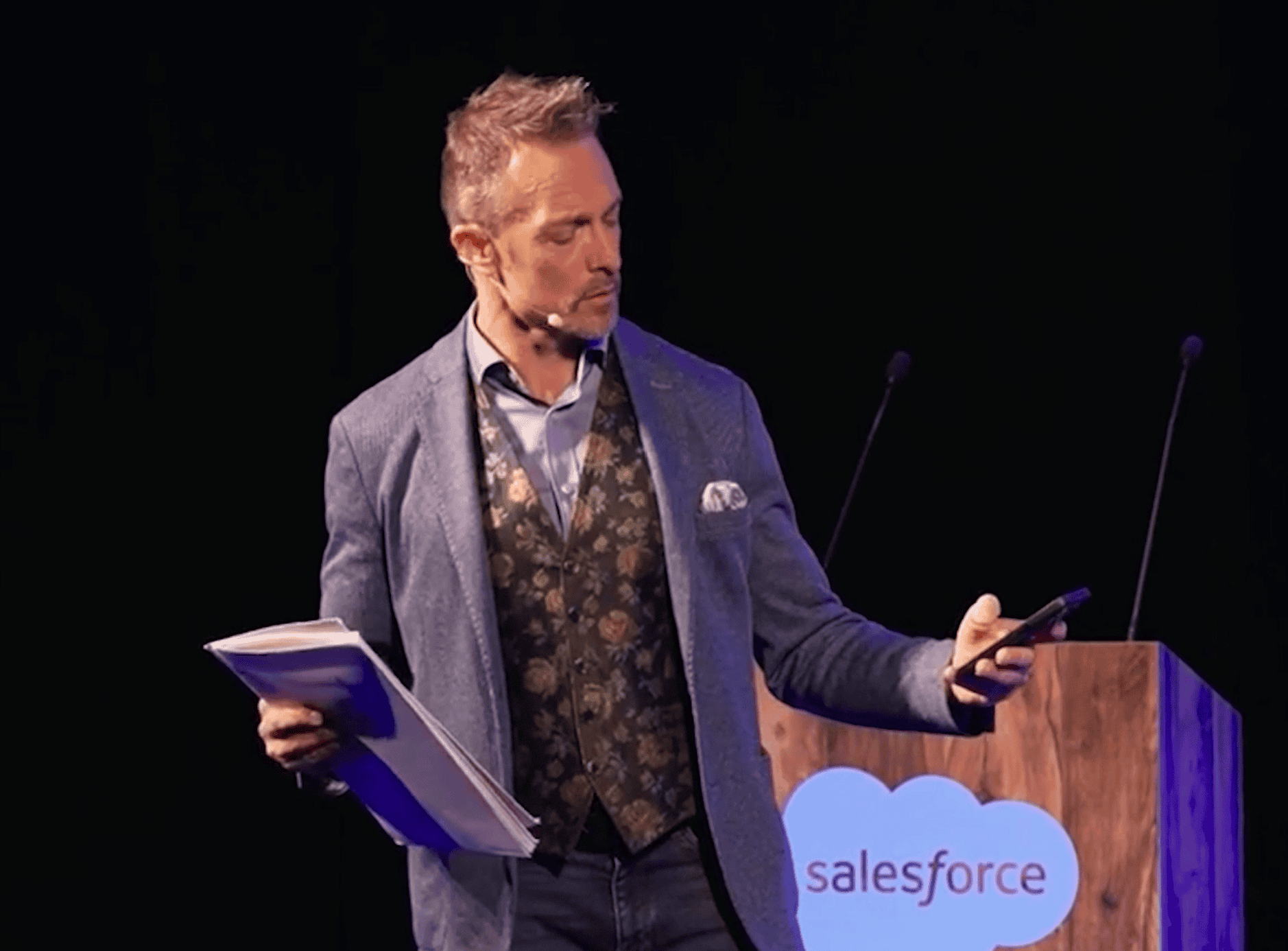 LB IA Salesforce Laurent Beretta's conference on customer experience and the wow effect