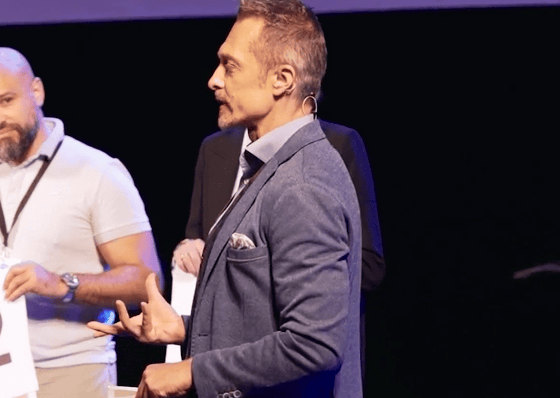 LB IA Salesforce2 Corporate mentalism show by Laurent Beretta